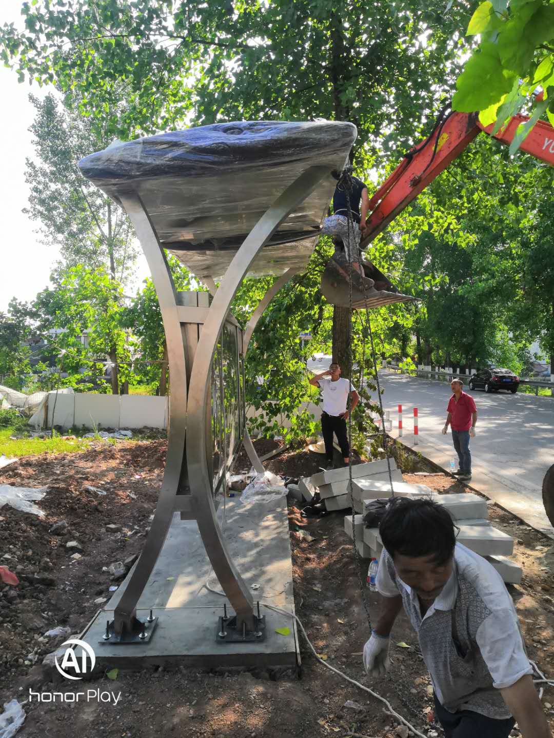 【鑫泰來(lái)候車(chē)亭】南充市鄉(xiāng)村公交站臺(tái)生產(chǎn)完成交付安裝